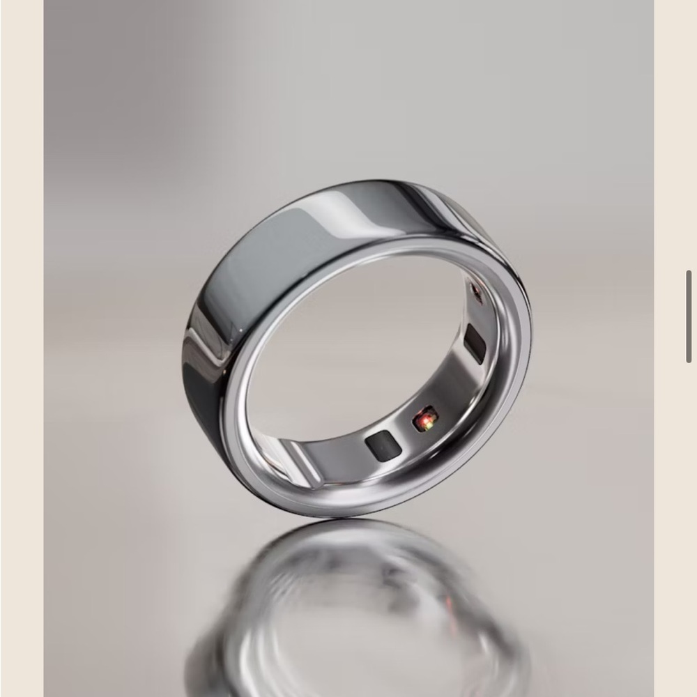 Unused Refurbished Oura Ring 4 - Silver/Size 8